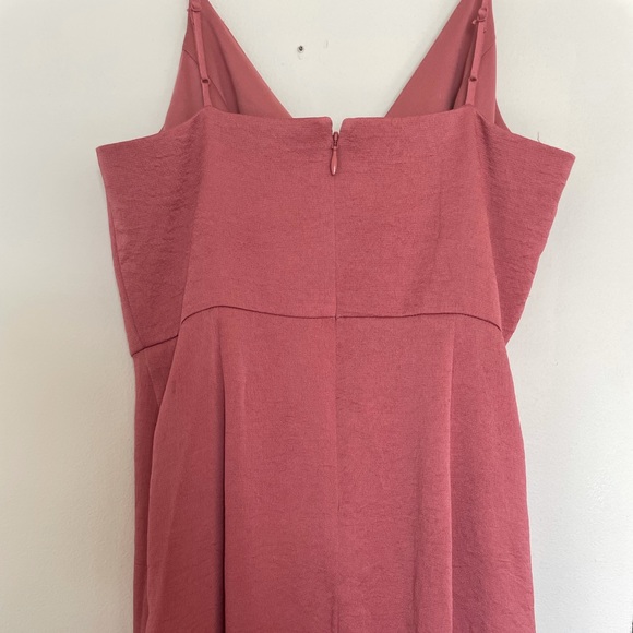 Express Dress - Picture 3 of 4